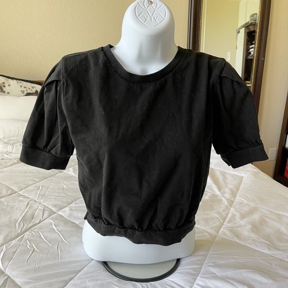 Forever 21 Black Crop Top ♥️ - Picture 1 of 3